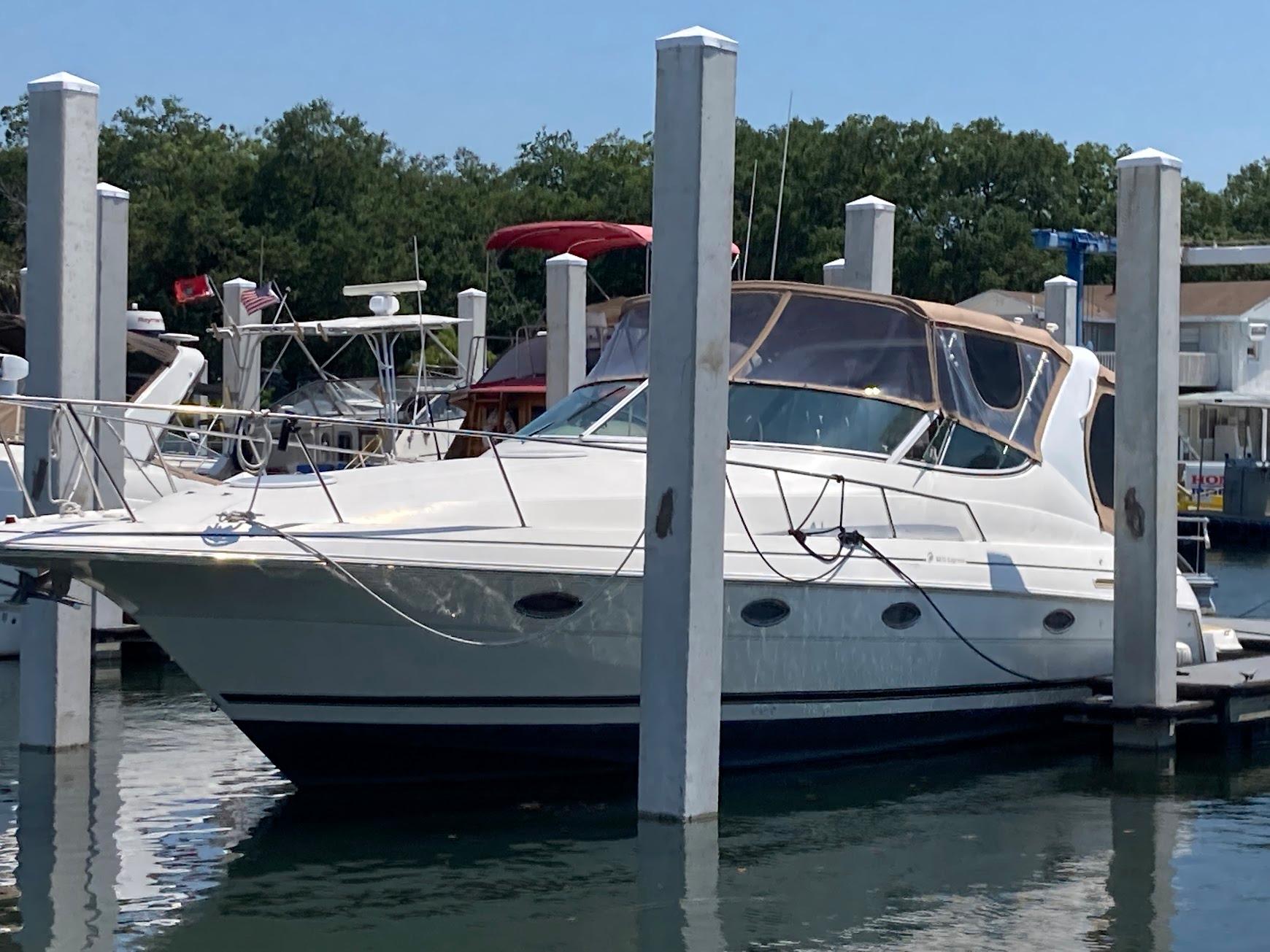 cruisers yachts 3372 express