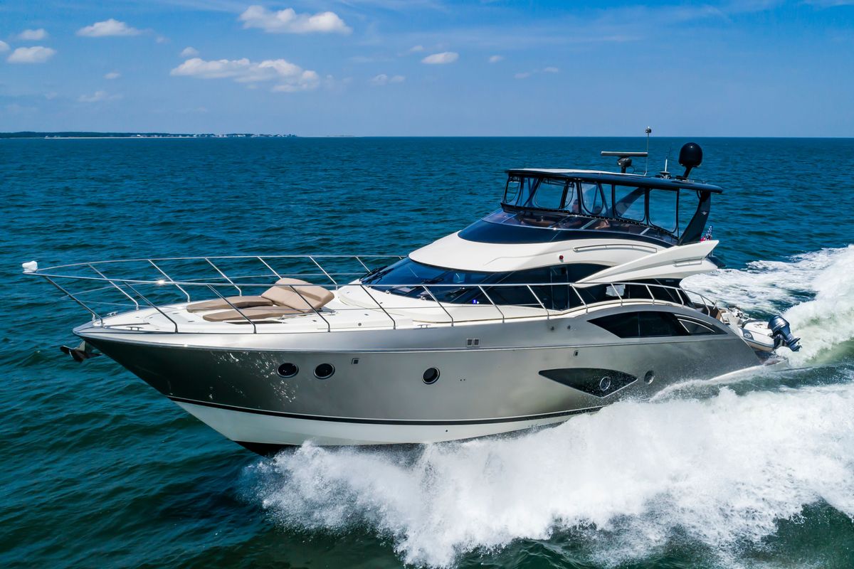 2013 Marquis 63 