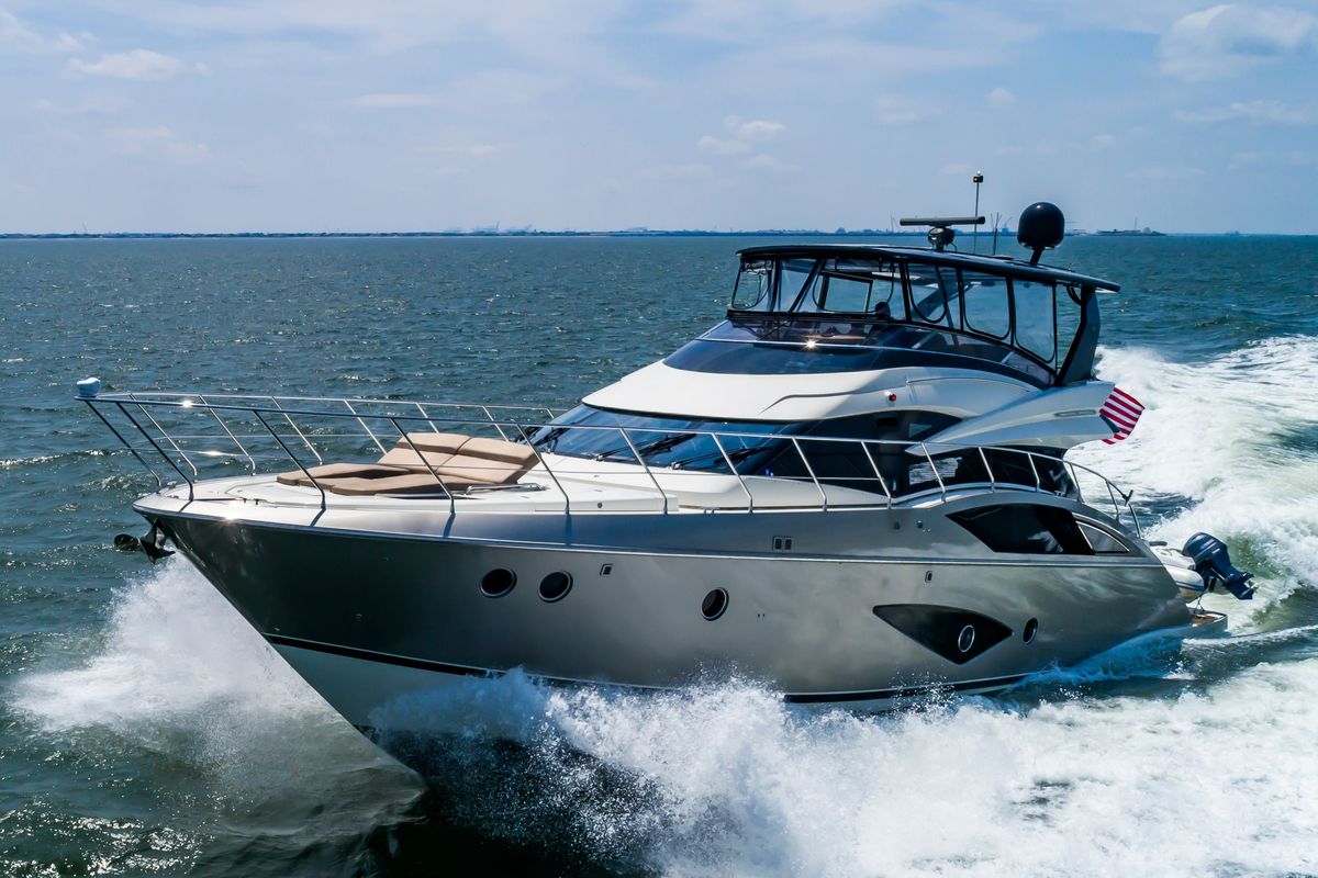 2013 Marquis 63 