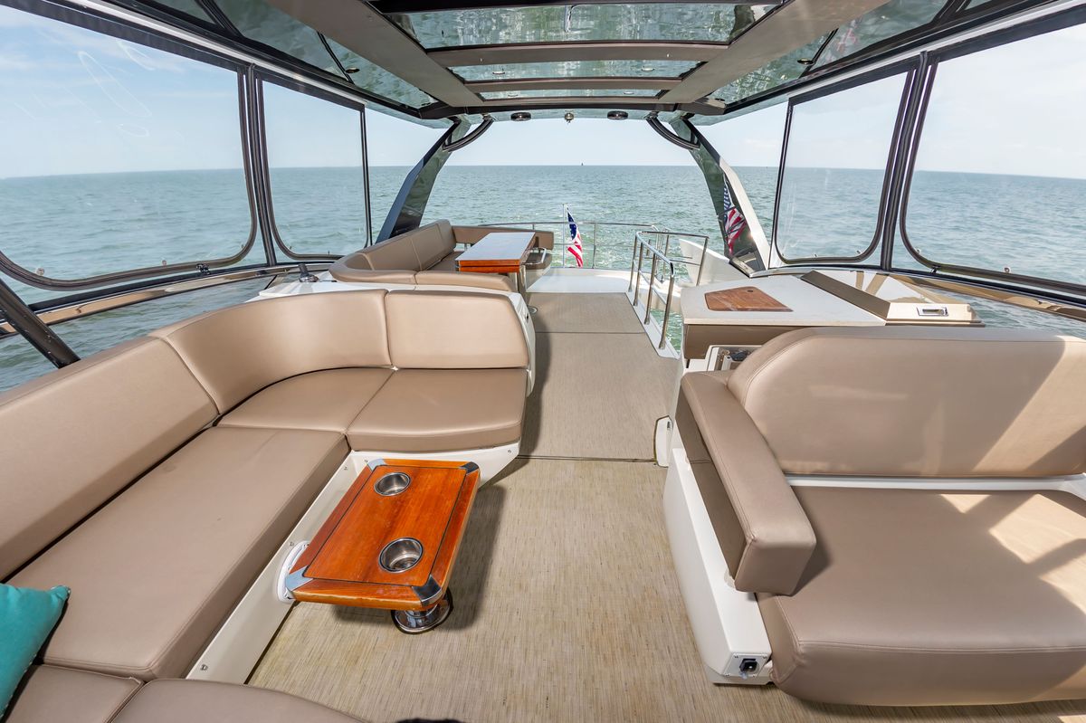 2013 Marquis 63 