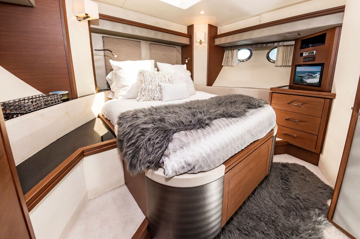 2013 Marquis 63 