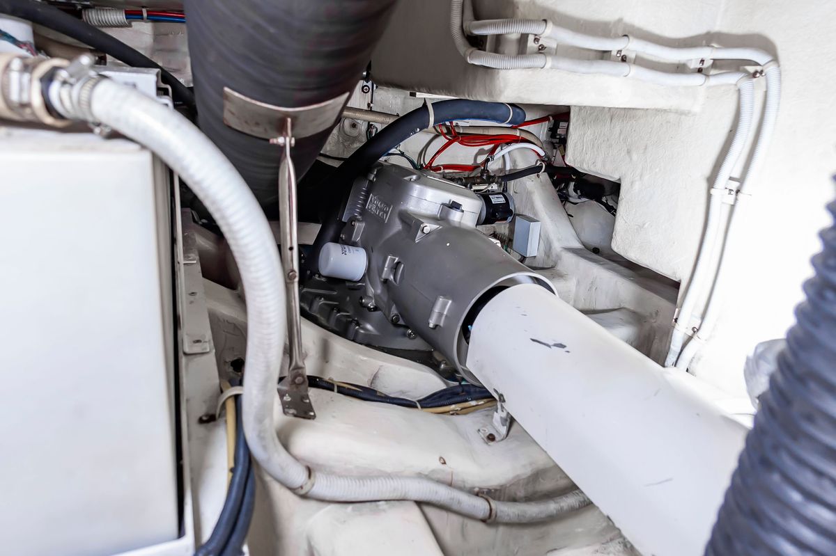 2013 Marquis 63 