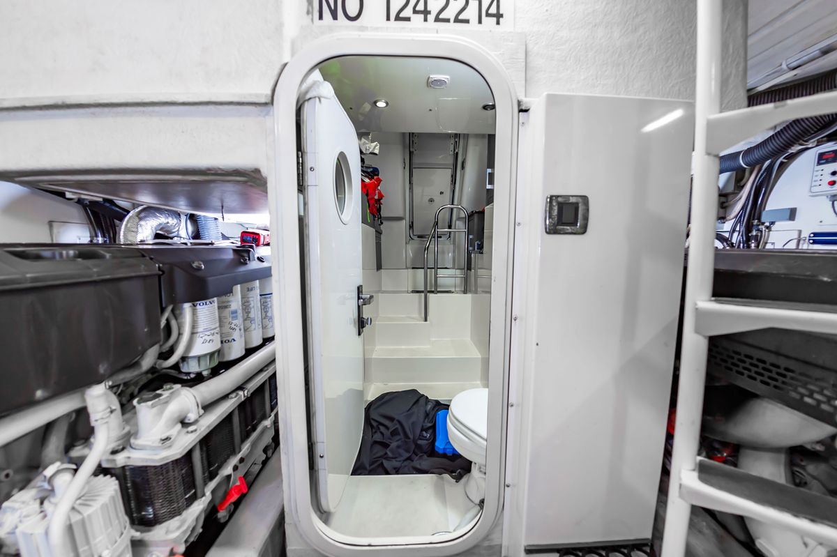 2013 Marquis 63 