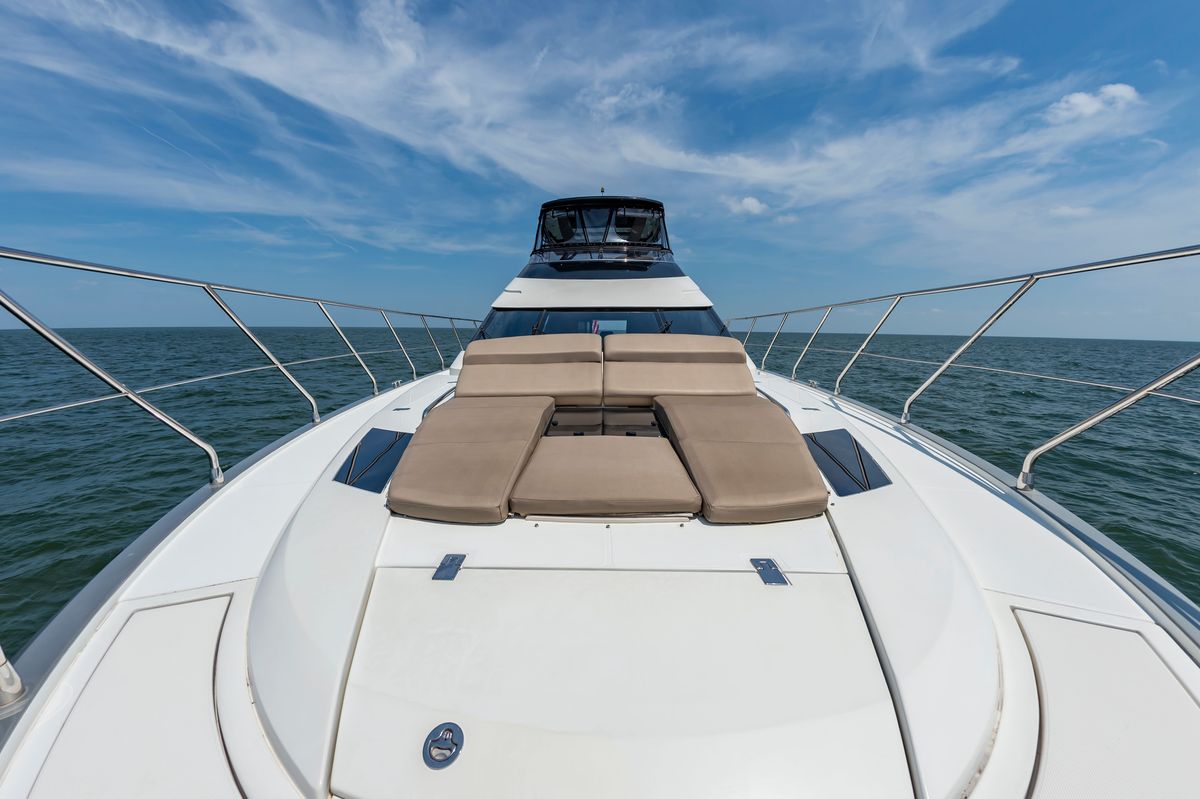 2013 Marquis 63 