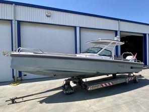 2022 Axopar 28 T-Top