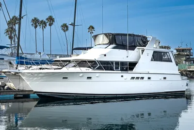 Hatteras 52 Cockpit Motor Yacht