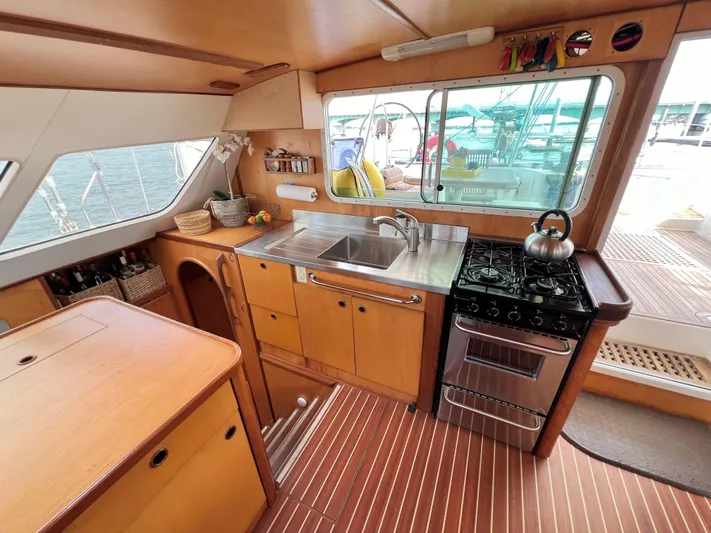 Trebuchet Yacht Photos Pics 