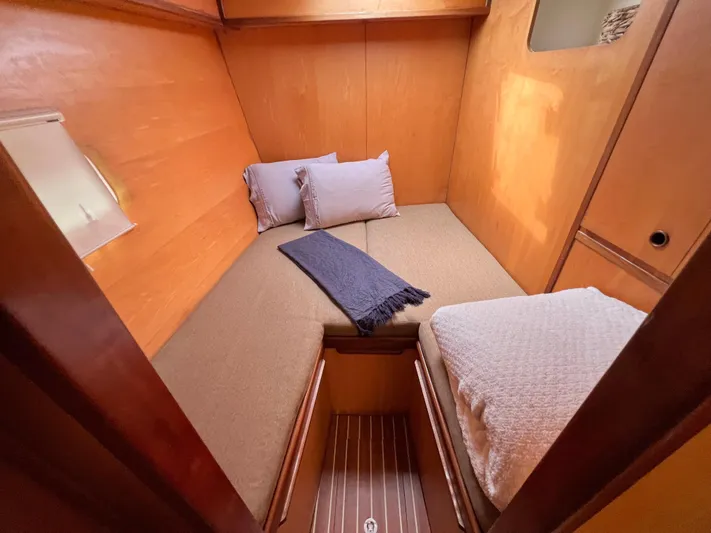 Trebuchet Yacht Photos Pics 