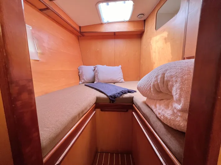 Trebuchet Yacht Photos Pics 