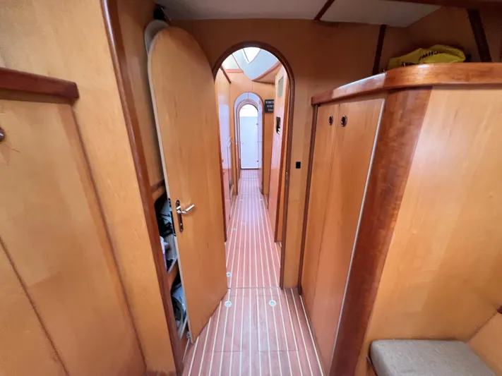 Trebuchet Yacht Photos Pics 