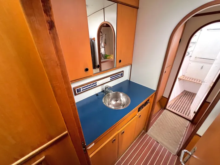 Trebuchet Yacht Photos Pics 