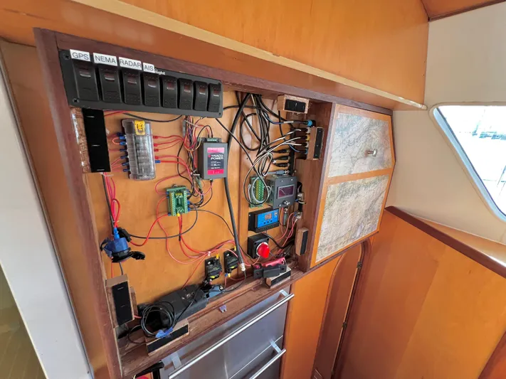 Trebuchet Yacht Photos Pics 