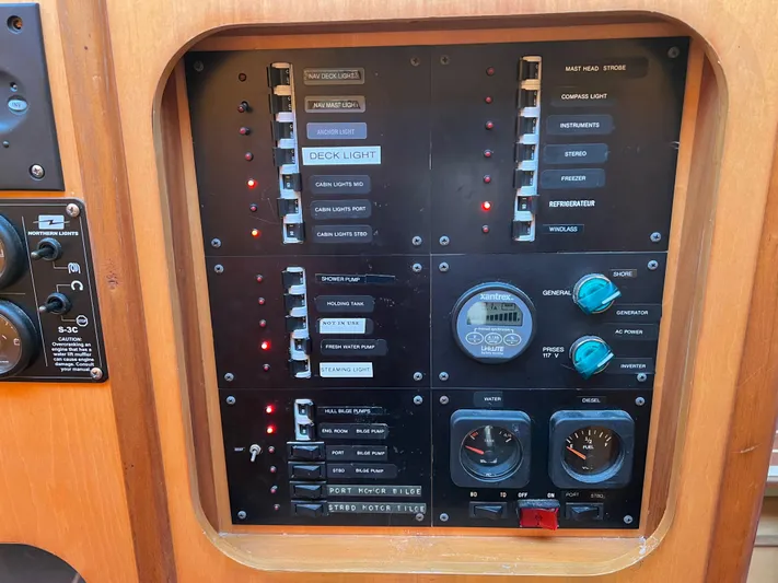 Trebuchet Yacht Photos Pics 