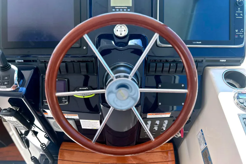  Yacht Photos Pics Steering wheel and dashboard of 2008 Tiara Yachts 3500 Sovran boat.