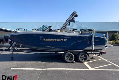 MasterCraft XT22