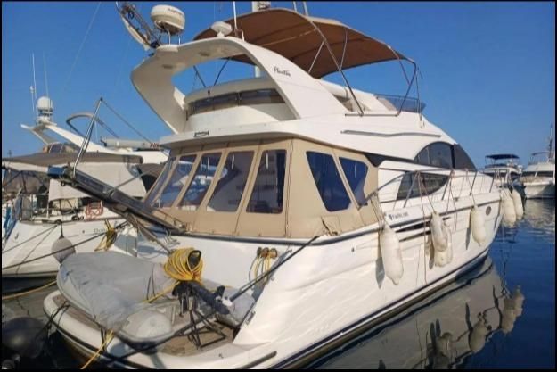 2005 Fairline 51 