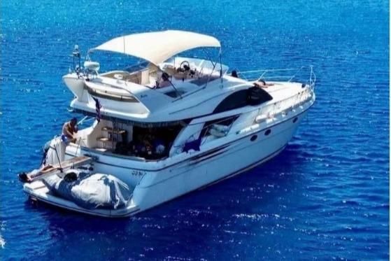 2005 Fairline 51 