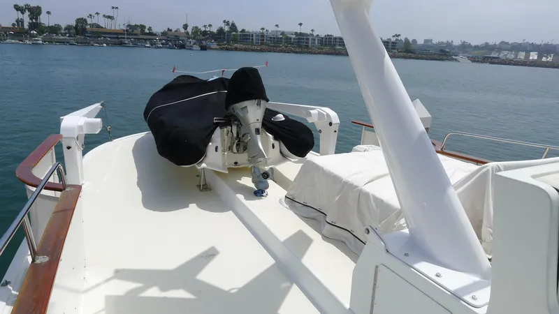 Dakota Yacht Photos Pics 