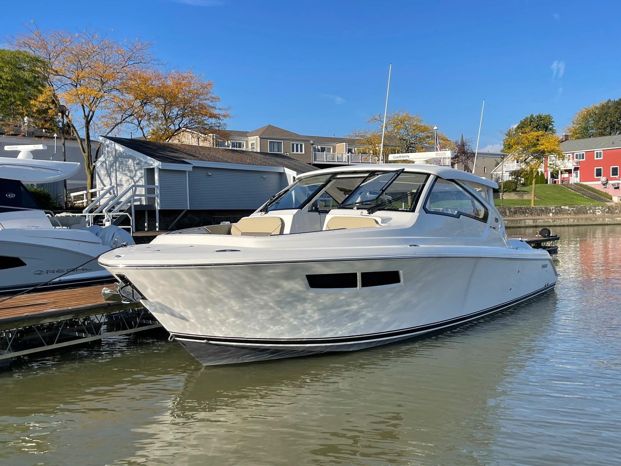 2020 Pursuit DC 365 Dual Console For Sale - YachtWorld