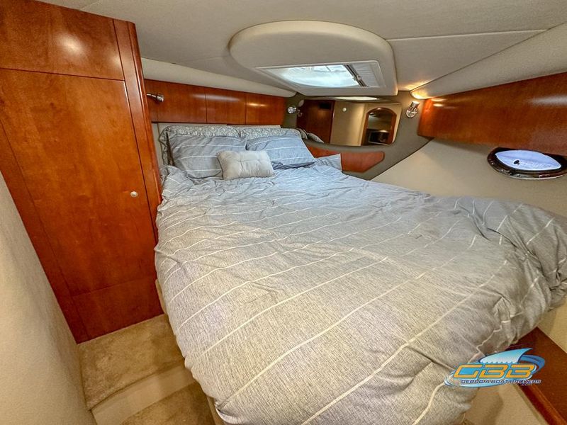 2007 Cruisers Yachts 390 Sports Coupe