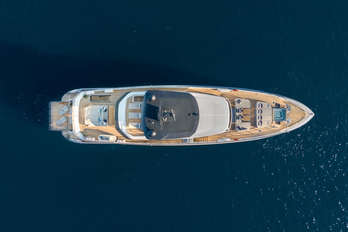 2022 Azimut 118 