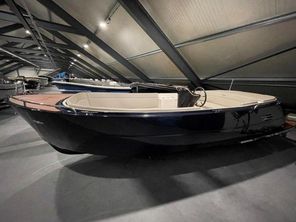 2023 Primeur 710 tender