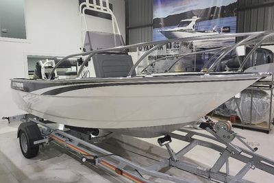 2022 Extreme Boats 545 Centre Console