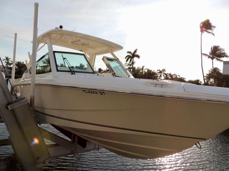 2021 Boston Whaler 280 Vantage