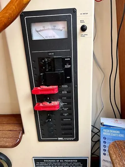 Sea Duck II Yacht Photos Pics 