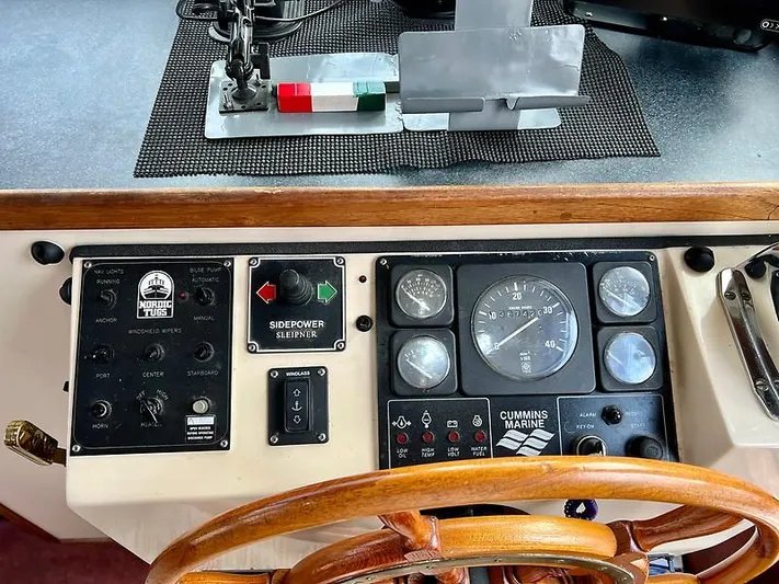 Sea Duck II Yacht Photos Pics 