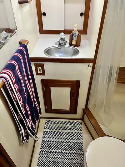 Sea Duck II Yacht Photos Pics 