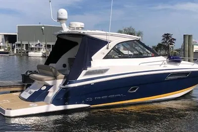 Regal 35 Sport Coupe