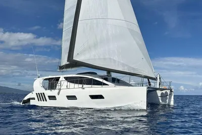 Xquisite Yachts X5 Sail