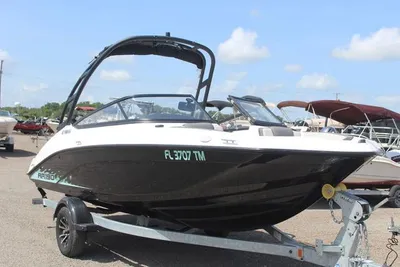 Yamaha Boats AR190