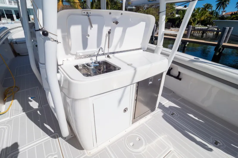  Yacht Photos Pics 2015 Intrepid 400 Center Console boat with onboard sink and storage.