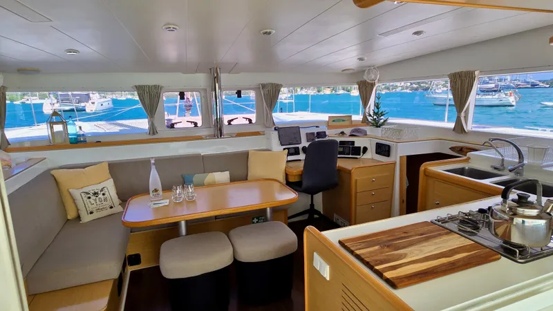 Alytes Yacht Photos Pics 