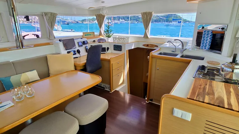 Alytes Yacht Photos Pics 