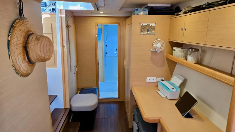 Alytes Yacht Photos Pics 