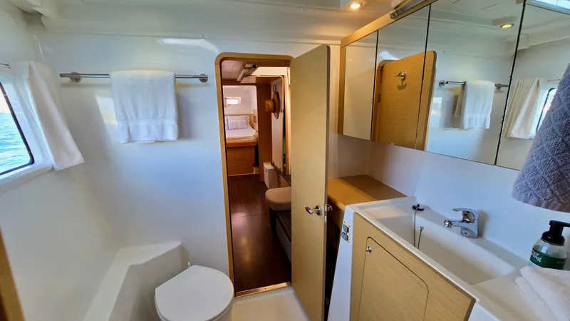 Alytes Yacht Photos Pics 