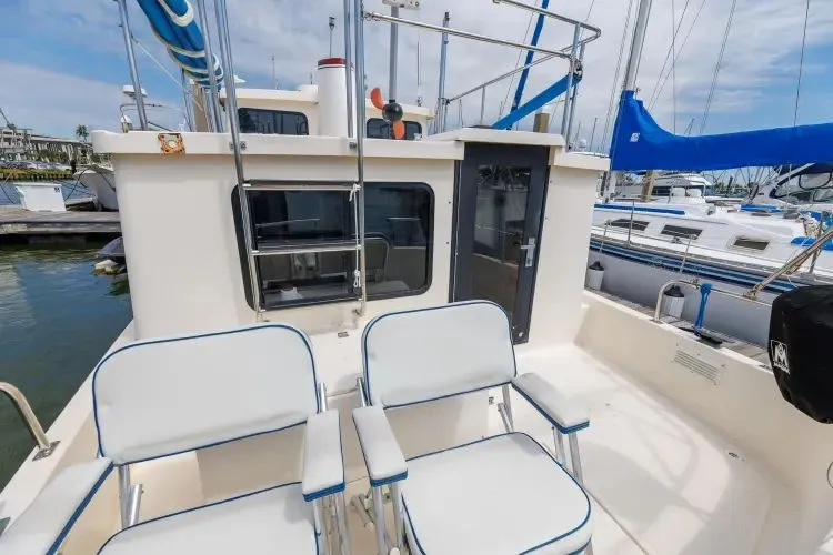  Yacht Photos Pics 2000 Nordic Tug 32 - Image 19