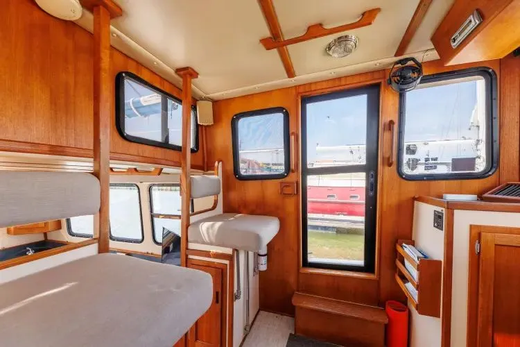  Yacht Photos Pics 2000 Nordic Tug 32 - Image 28