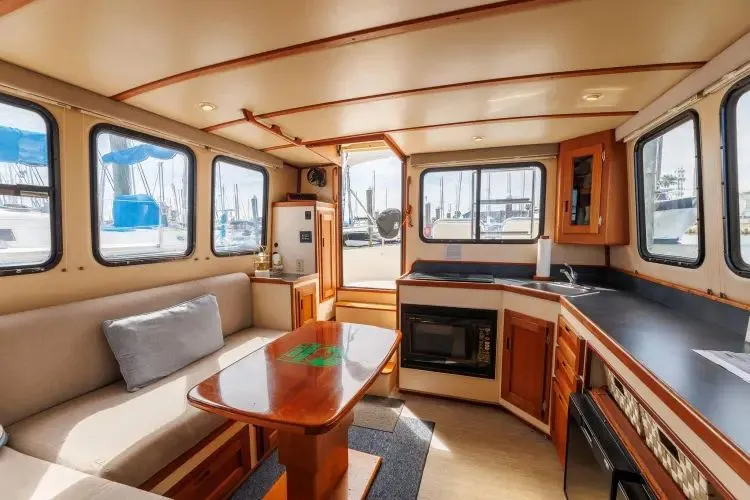  Yacht Photos Pics 2000 Nordic Tug 32 - Image 36