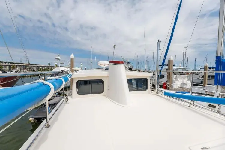  Yacht Photos Pics 2000 Nordic Tug 32 - Image 17