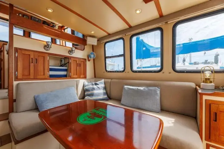  Yacht Photos Pics 2000 Nordic Tug 32 - Image 35