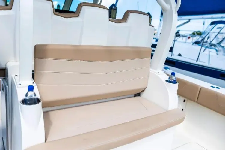  Yacht Photos Pics 2019 Scout 355 Lxf - Image 7