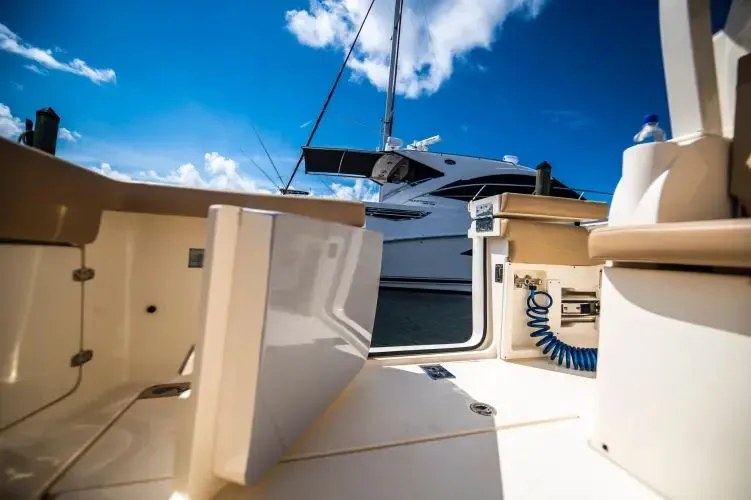  Yacht Photos Pics 2019 Scout 355 Lxf - Image 5