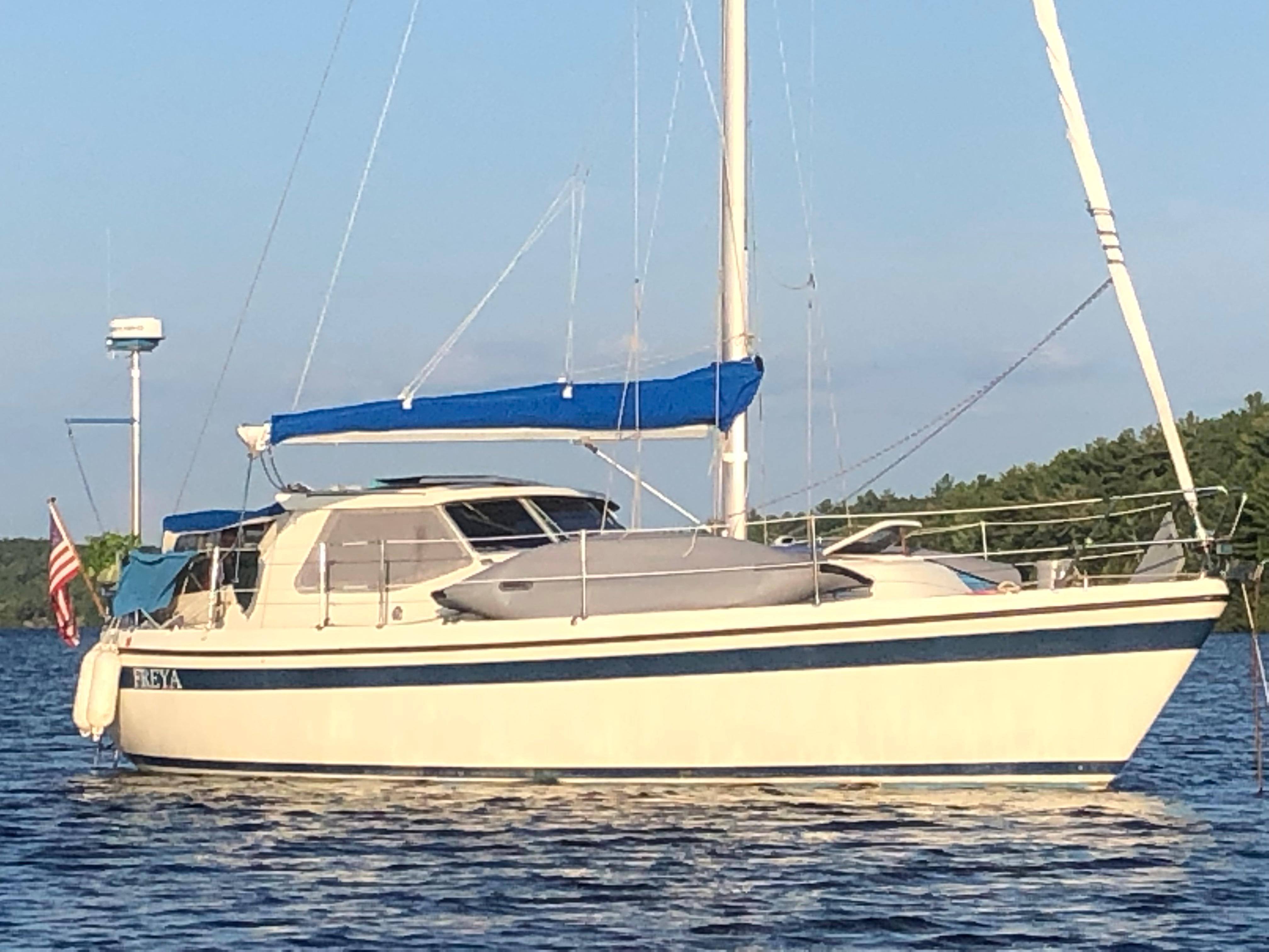 lm 32 yacht