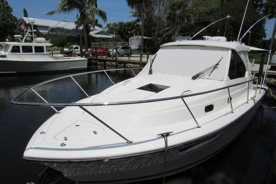 2019 Pursuit OS 325 Offshore