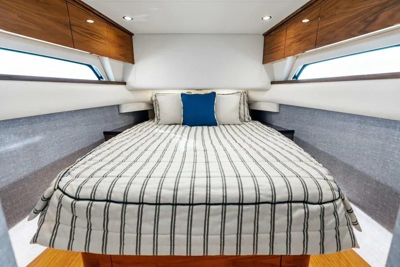 Sogni Bagnati Yacht Photos Pics 2025 Valhalla Boatworks V-55 'Sogni Bagnati'