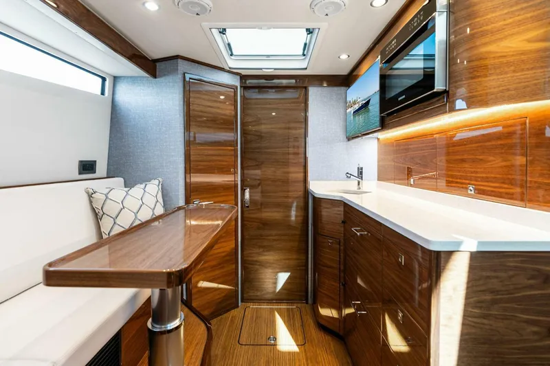 Sogni Bagnati Yacht Photos Pics 2025 Valhalla Boatworks V-55 'Sogni Bagnati'